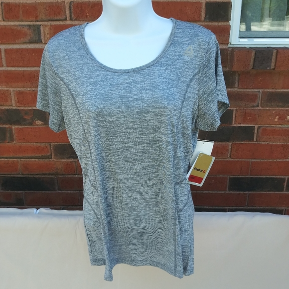 Reebok Tops - Reebok Athletic Perform T-Shirt Workout Top Tee